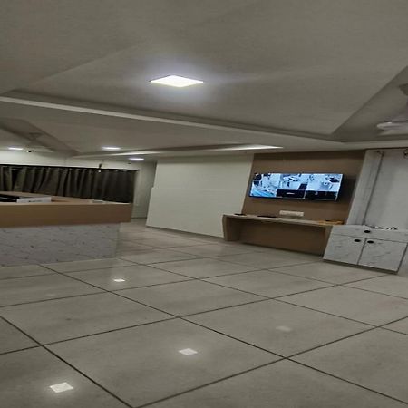 אחמדאבאד Hotel Nest View מראה חיצוני תמונה