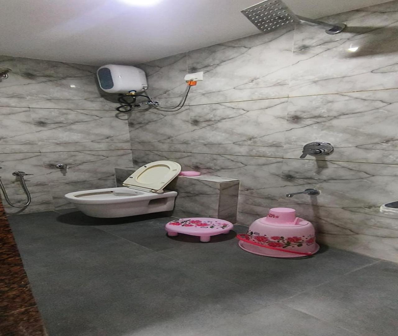 אחמדאבאד Hotel Nest View מראה חיצוני תמונה